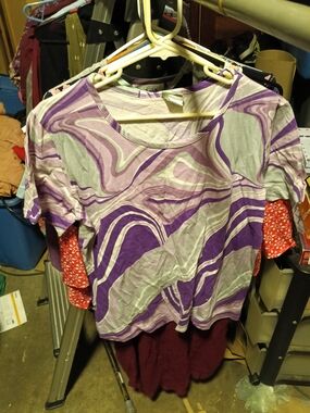 Women's Purple Swirl Short-Sleeve Scoop Neck Top